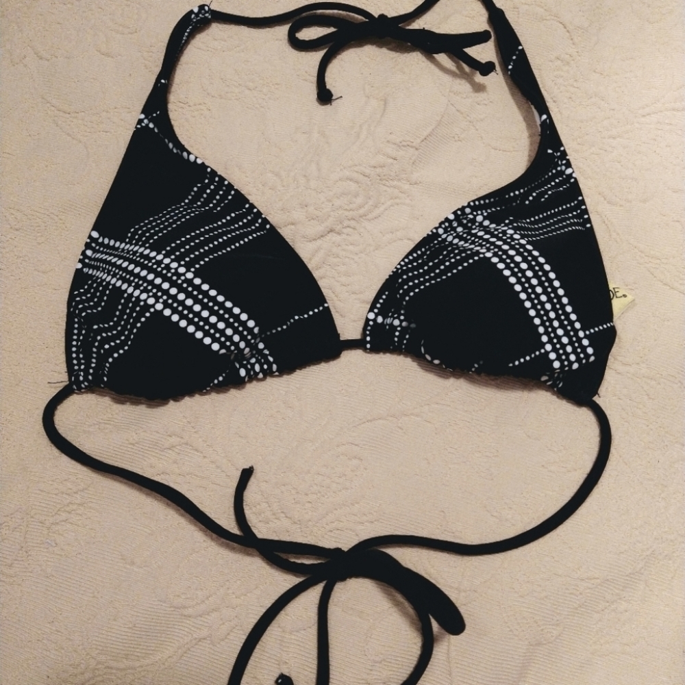 SURFSIDE string bikini top